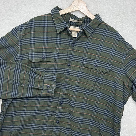 LL Bean Shirt Men 2XL Plaid Heavy Flannel Slightly Fitted Outdoors Pockets Green - Picture 1 of 9